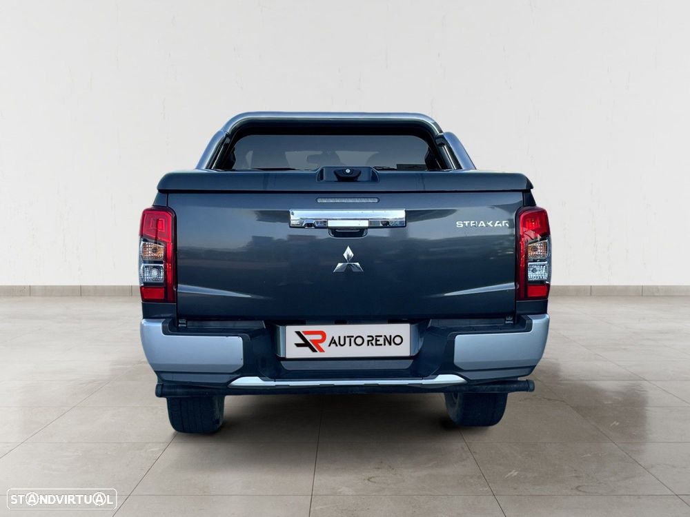 Mitsubishi L200 2.3 DI-D Strakar CD Connect Edition 4WD - 5