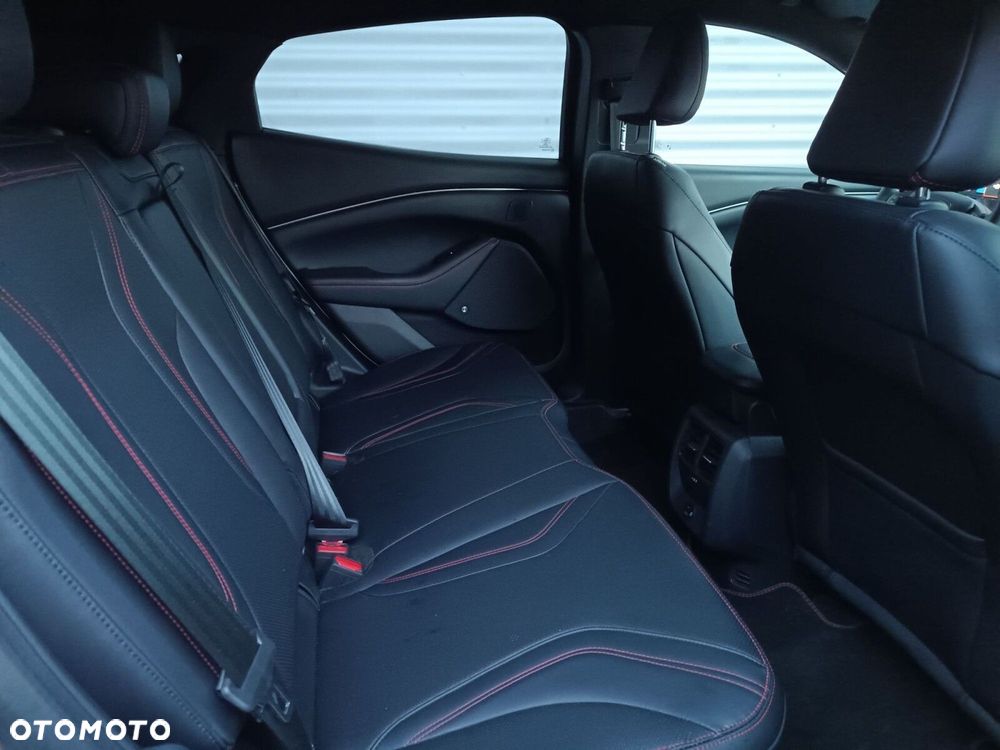 Ford Mustang Mach-E 98kWh AWD - 32