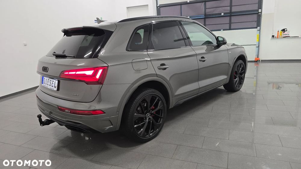 Audi Q5 TDI quattro 150 kW S tronic edition one magnesiumgrau - 3