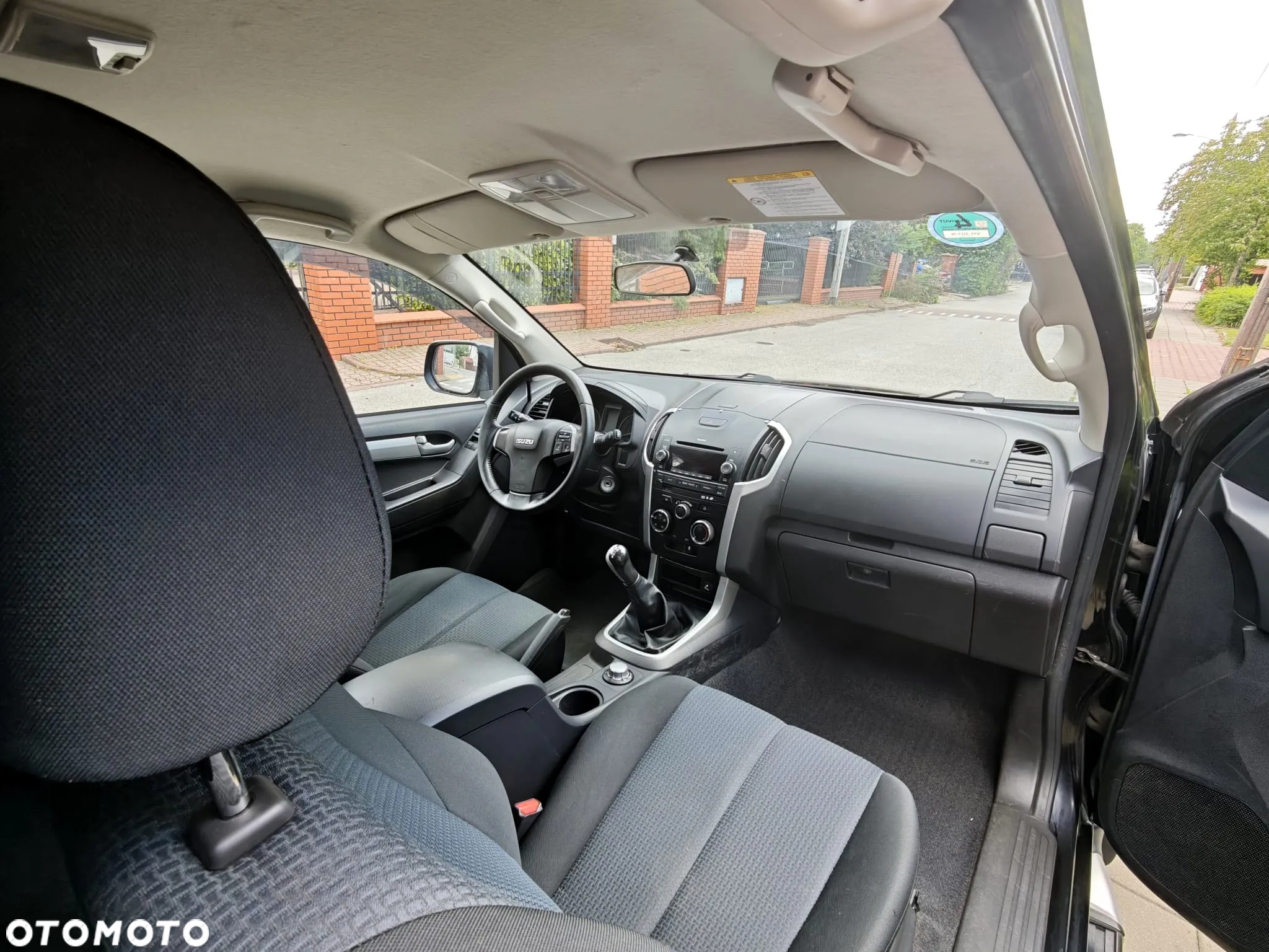 Isuzu D-Max 2.5 DC LS - 17