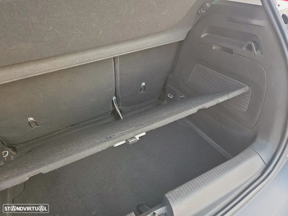 Opel Crossland X 1.2 Innovation - 29