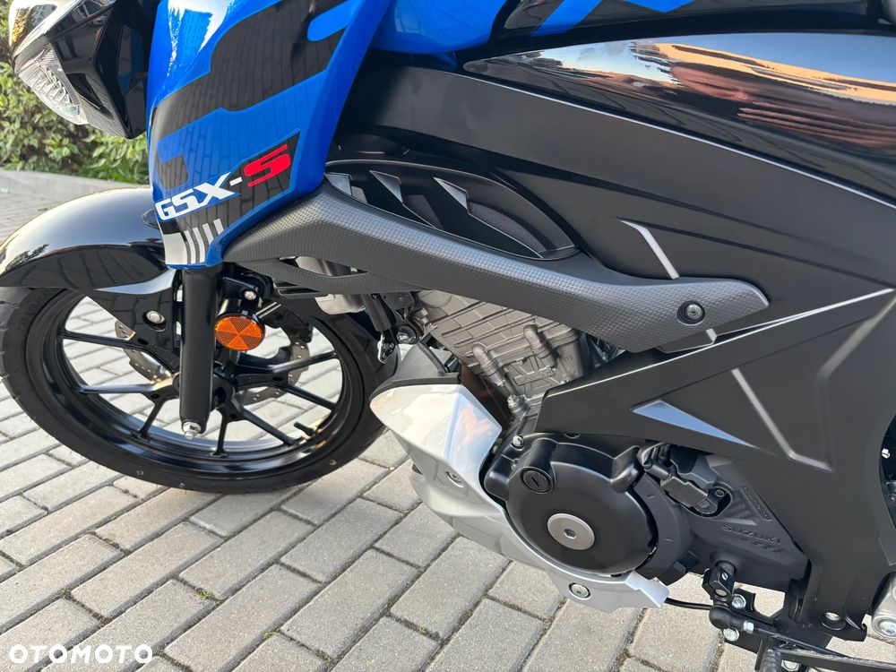 Suzuki GSX - 10