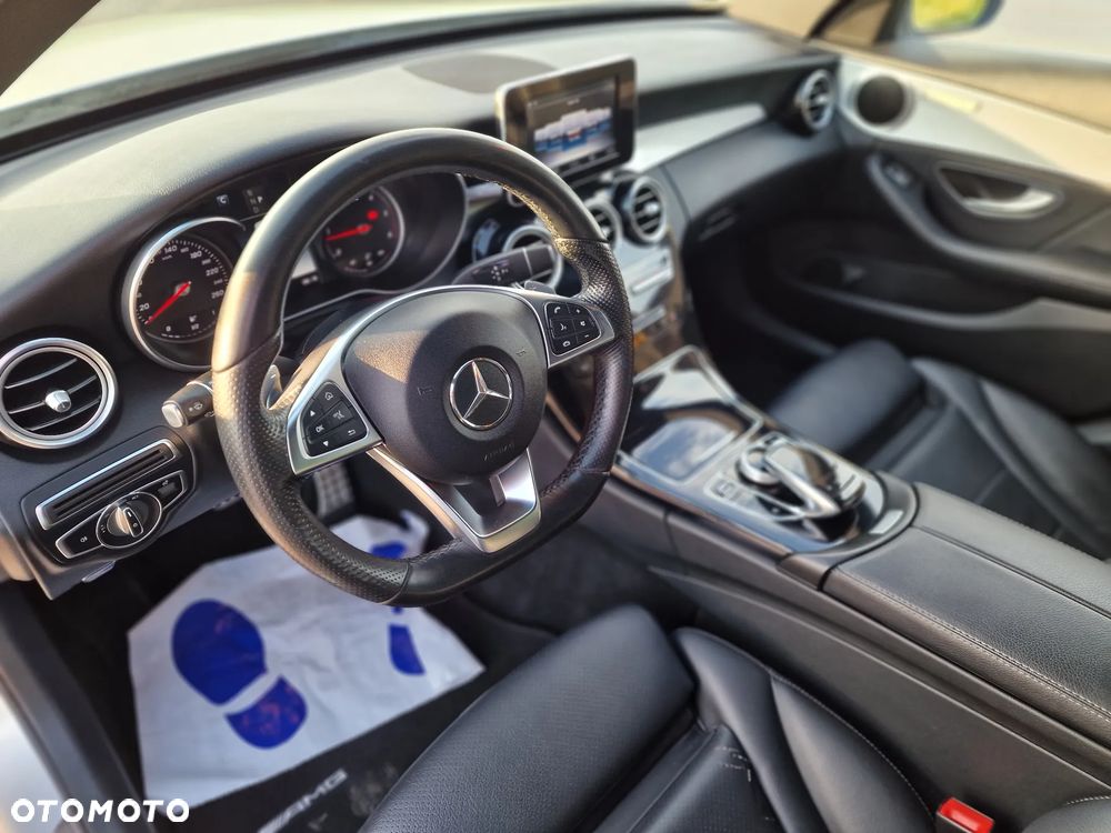 Mercedes-Benz Klasa C 220 d 4Matic 9G-TRONIC AMG Line - 17