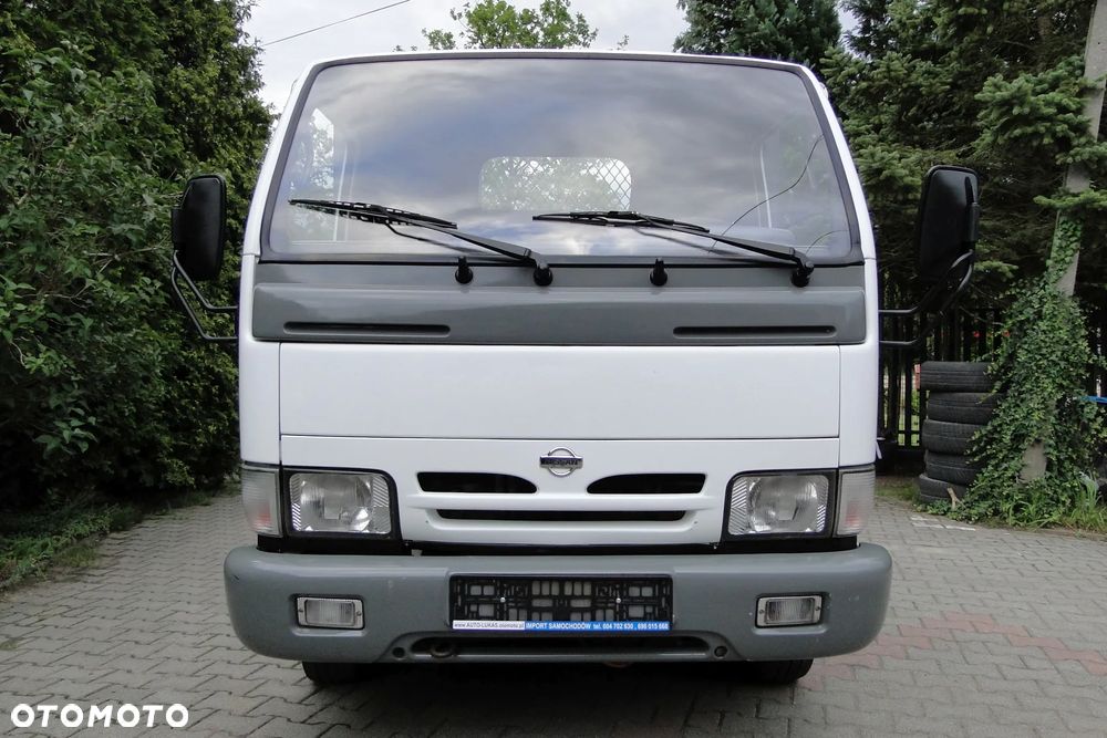 Nissan Cabstar - 2