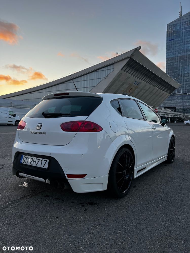 Seat Leon 2.0 T FSI Cupra - 4