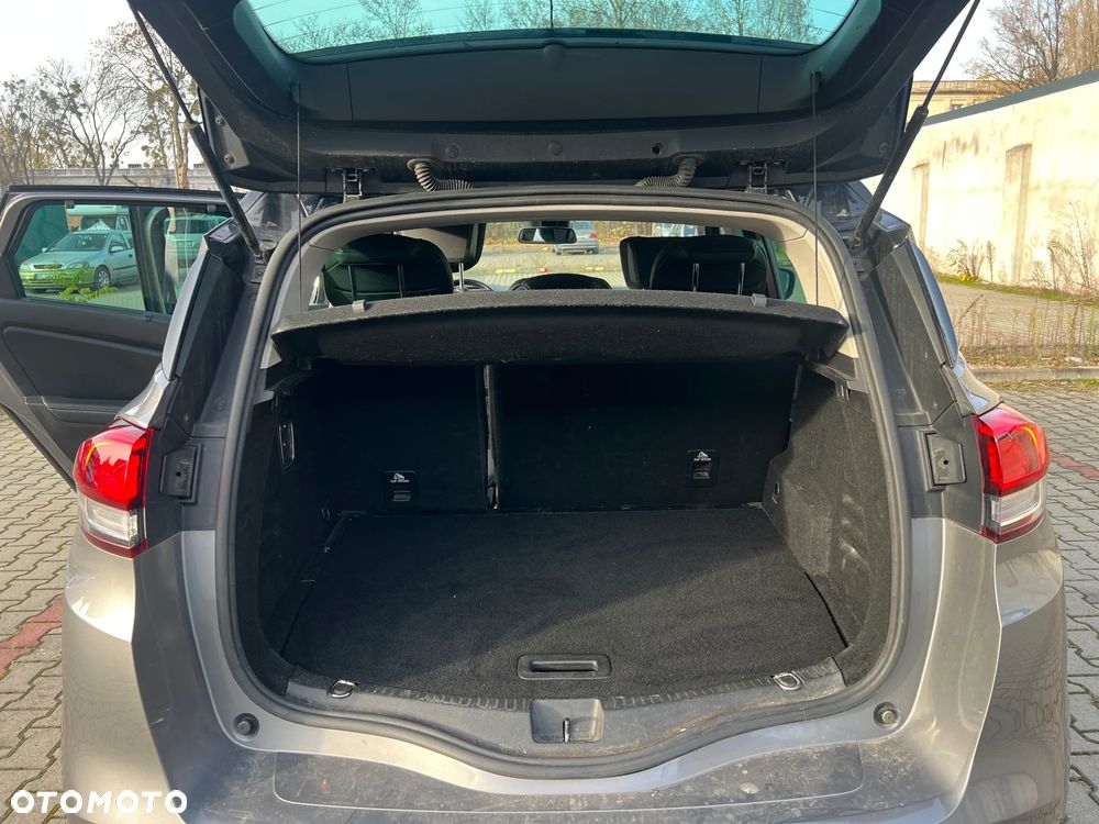 Renault Scenic 1.6 dCi Bose EDC - 8