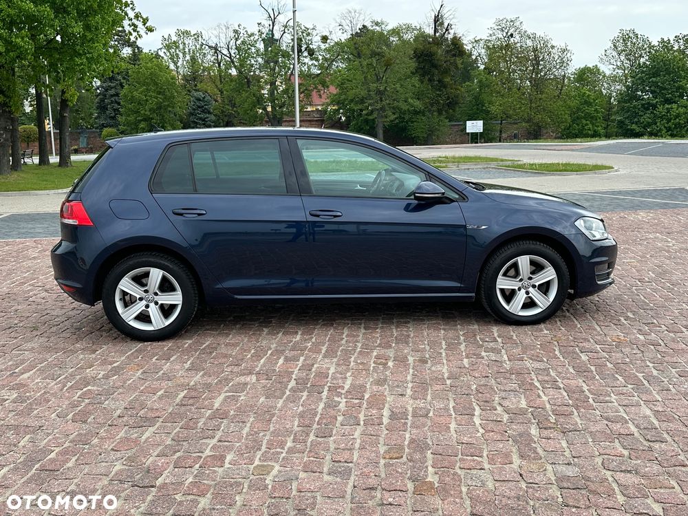 Volkswagen Golf 1.6 TDI BlueMotion Technology Lounge - 24