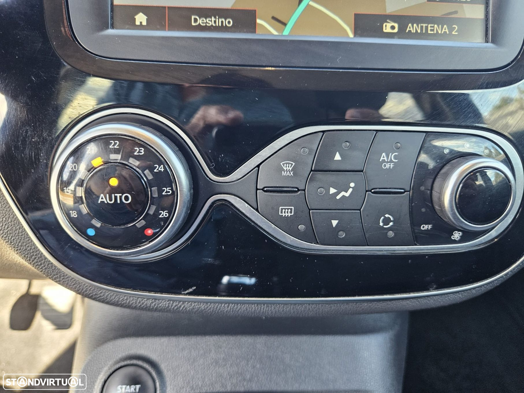 Renault Captur 0.9 TCE Exclusive - 30