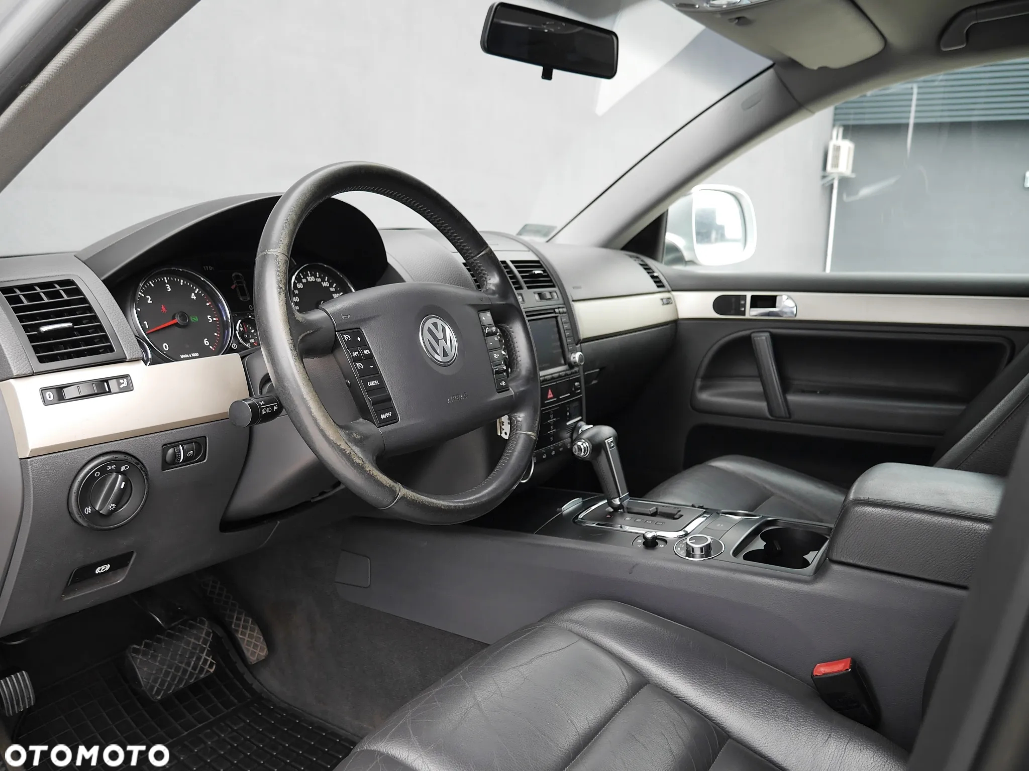 Volkswagen Touareg 3.0 V6 TDI DPF Automatik Kong - 11