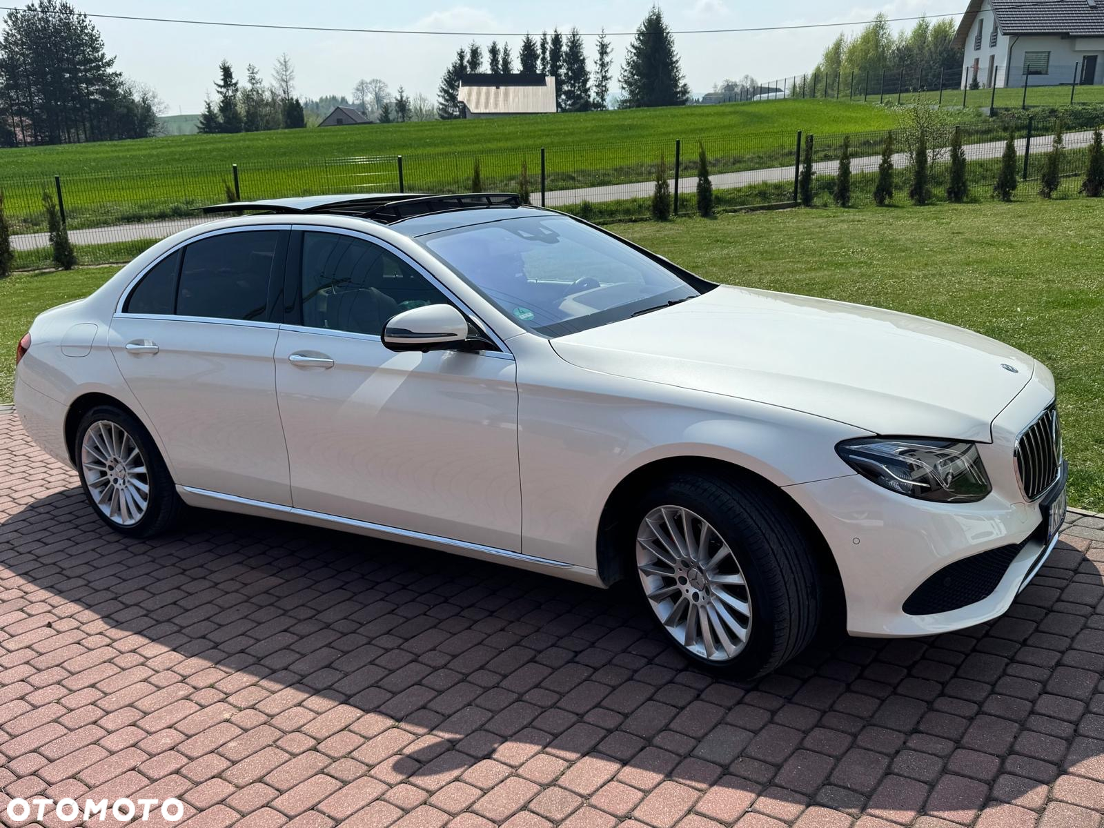 Mercedes-Benz Klasa E 200 d T 9G-TRONIC Avantgarde - 18