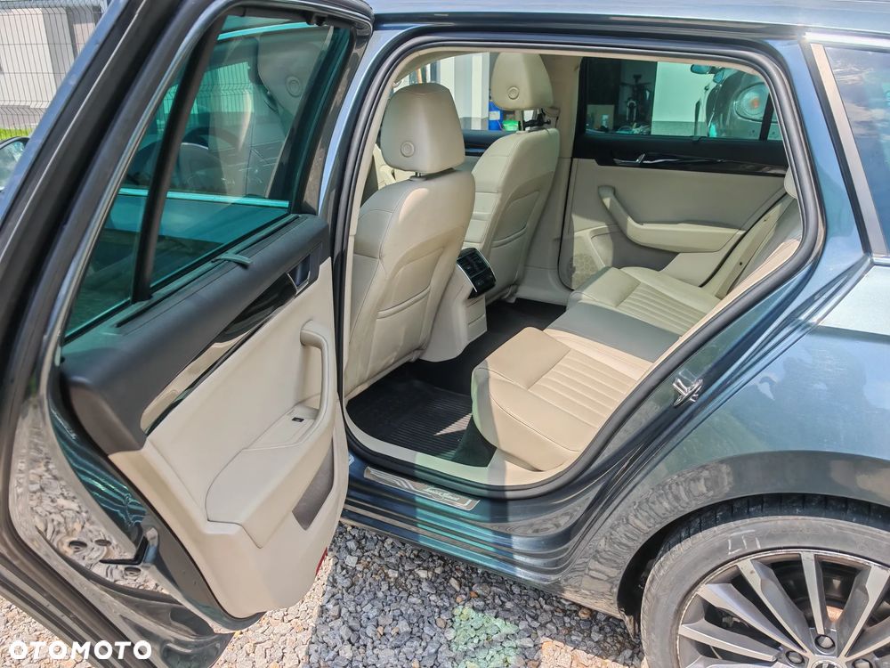 Skoda Superb 2.0 TDI L&K DSG - 9