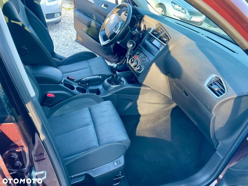 Citroën C4 VTi 120 Exclusive - 22