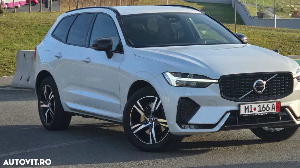 Volvo XC 60 B4 MHEV AWD R-Design - 14