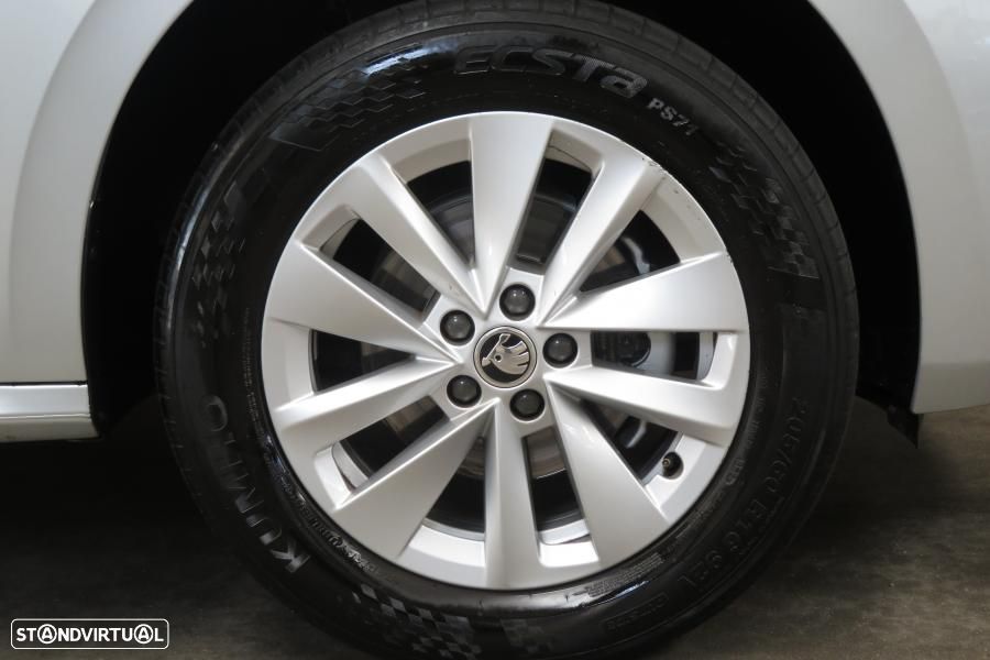 Skoda Kamiq 1.0 TSI Style - 27