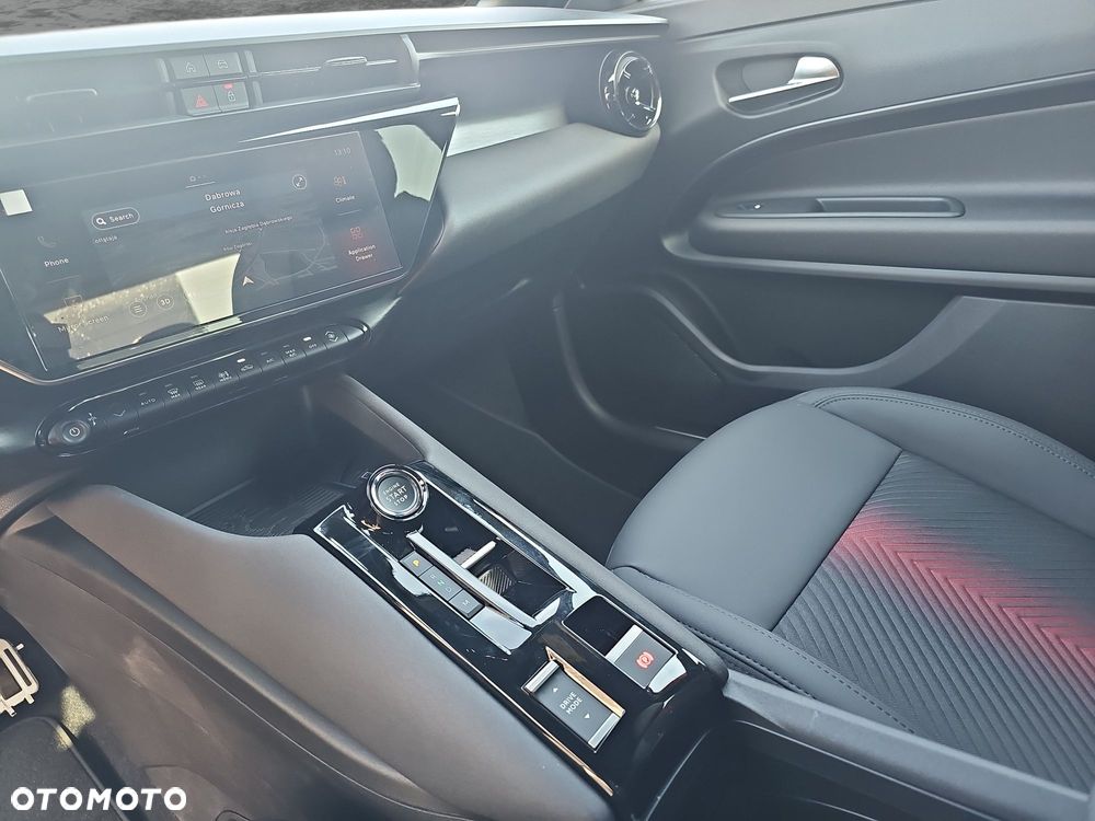 Alfa Romeo Junior 1.2 mHEV Ti eDCT - 12