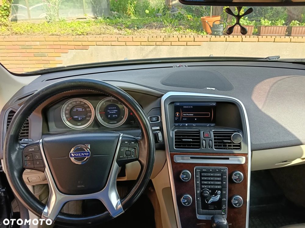Volvo XC 60 D5 AWD - 10