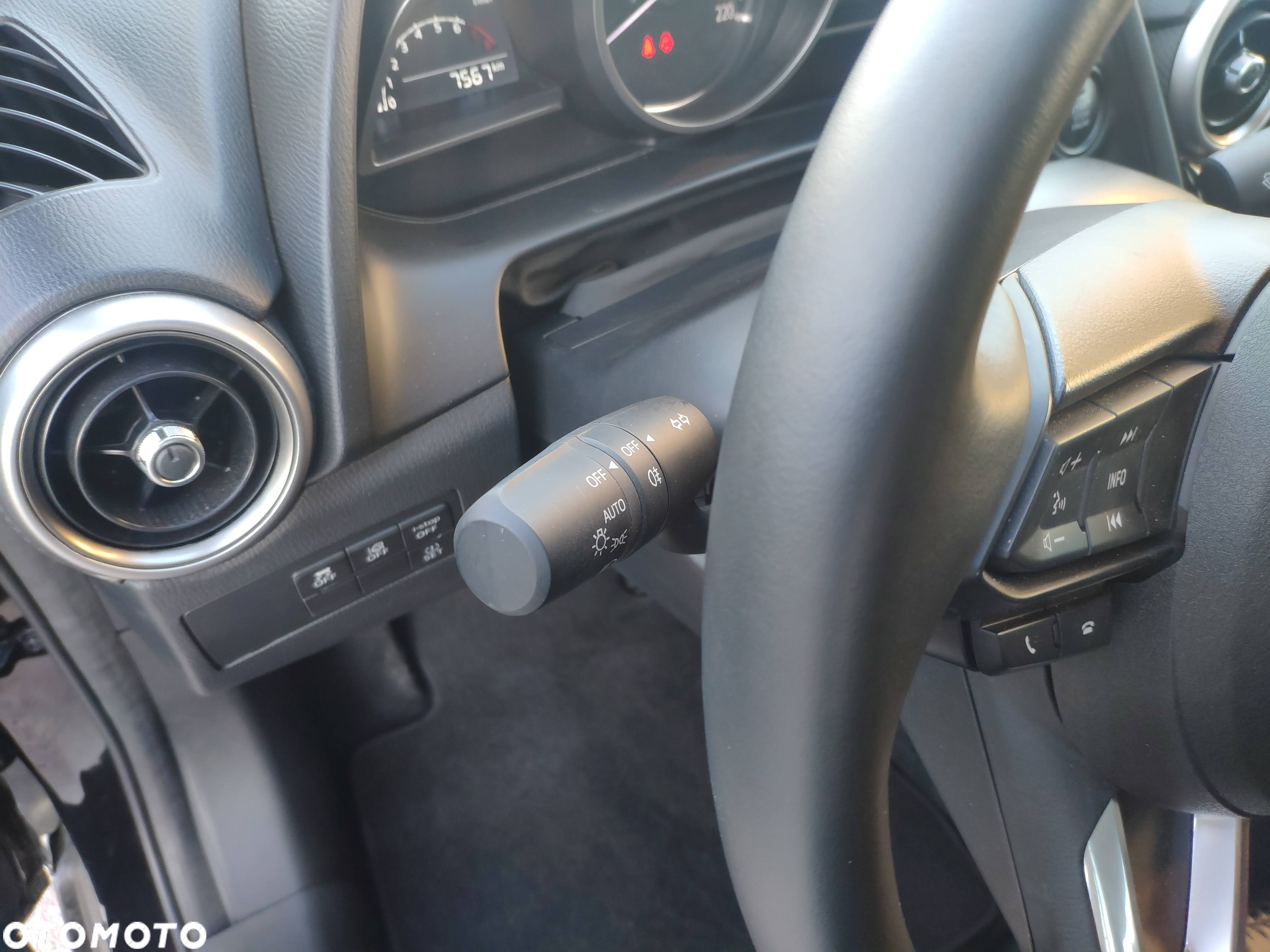 Mazda 2 - 20