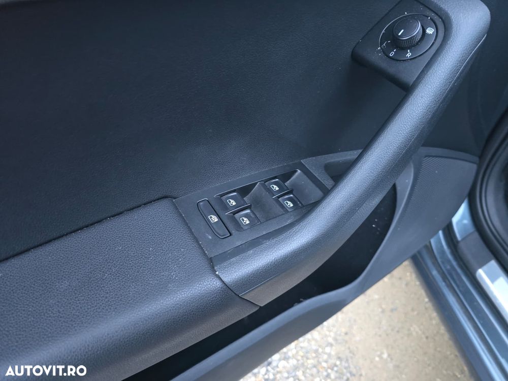 Skoda Octavia 2.0 TDI 4x4 DSG Scout - 12