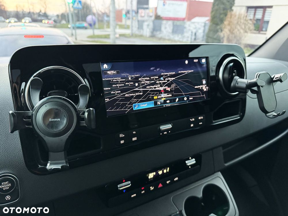 Mercedes-Benz Sprinter - 29