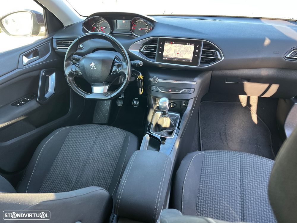 Peugeot 308 1.5 BlueHDi Style - 24