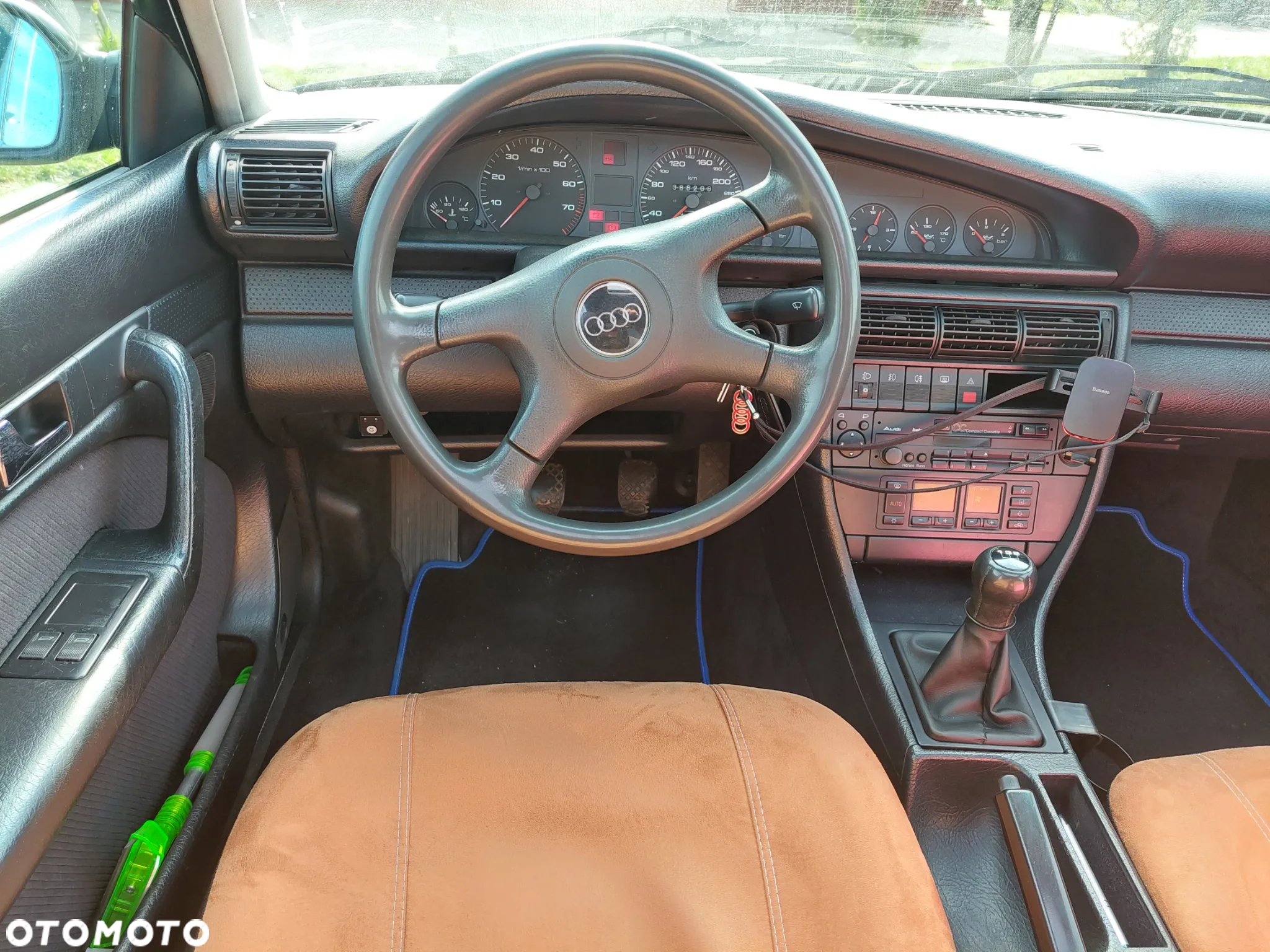 Audi 100 2.6 E - 16