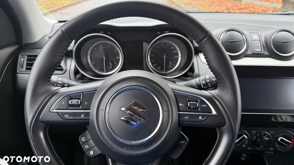 Suzuki Swift 1.2 Dualjet SHVS Premium Plus CVT - 15