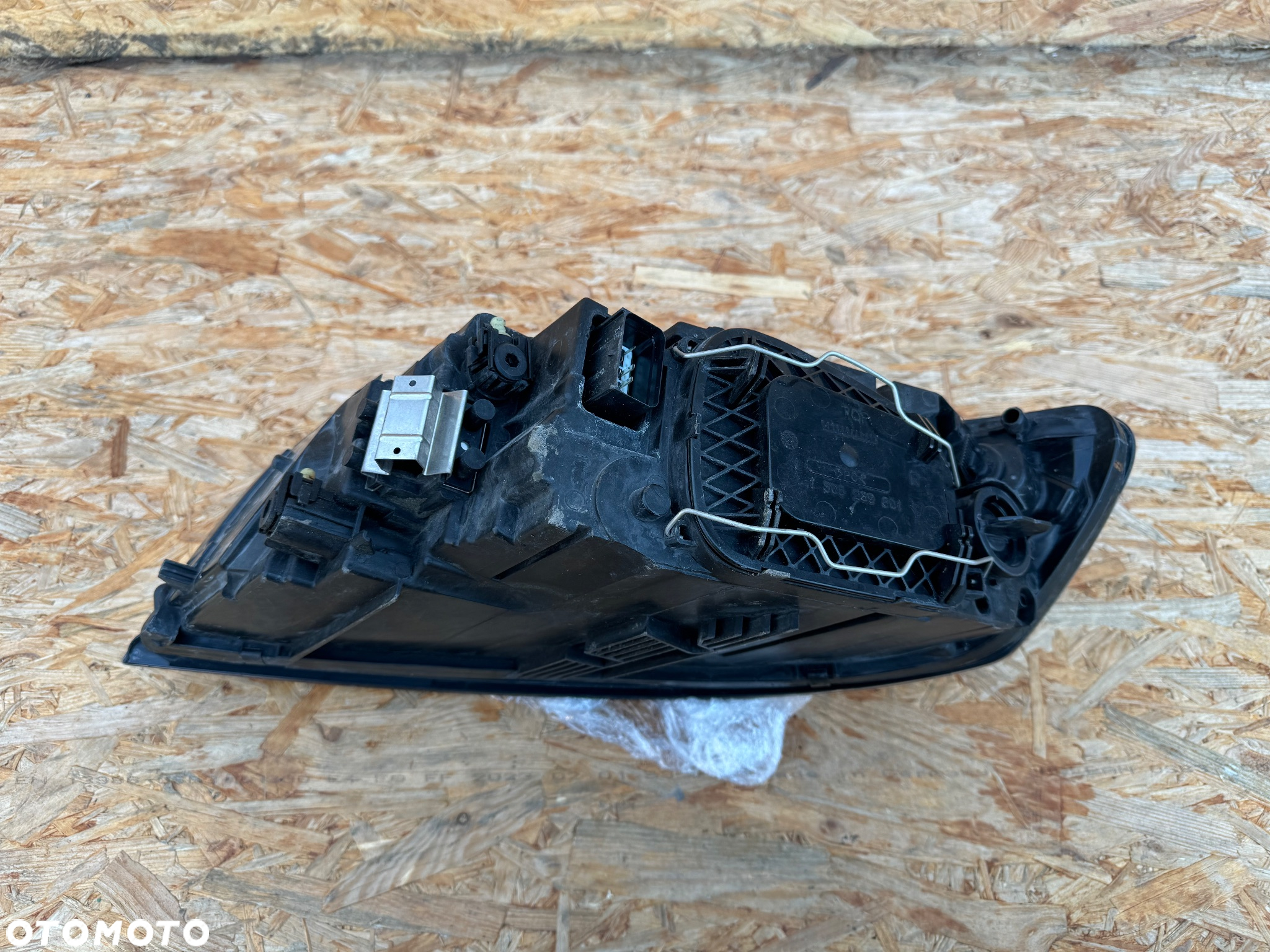 LAMPA REFLEKTOR PRZÓD PRZEDNIA PRAWA RH VOLVO V50 S40 II LIFT 08-12 ZWYKŁA SOCZEWKA 31265695 ORYGINAŁ - 6