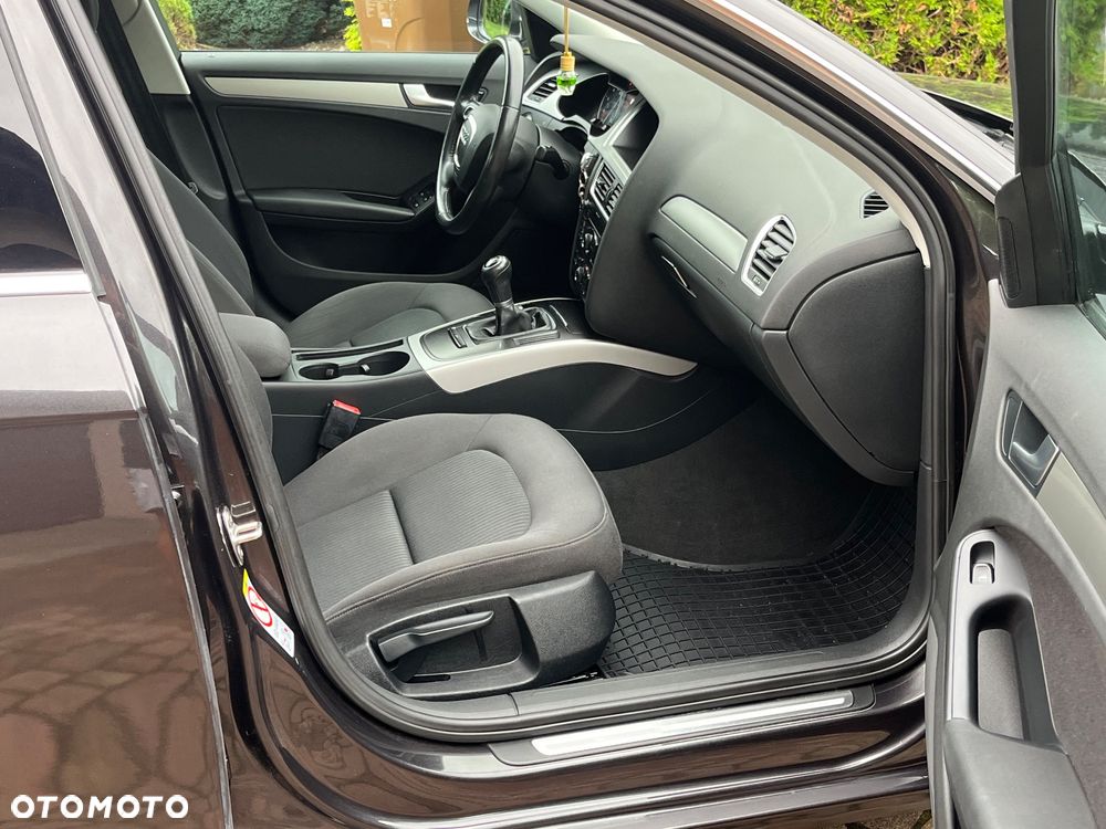 Audi A4 Avant - 10