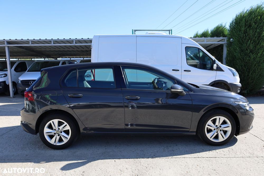 Volkswagen Golf 2.0 TDI Life - 8