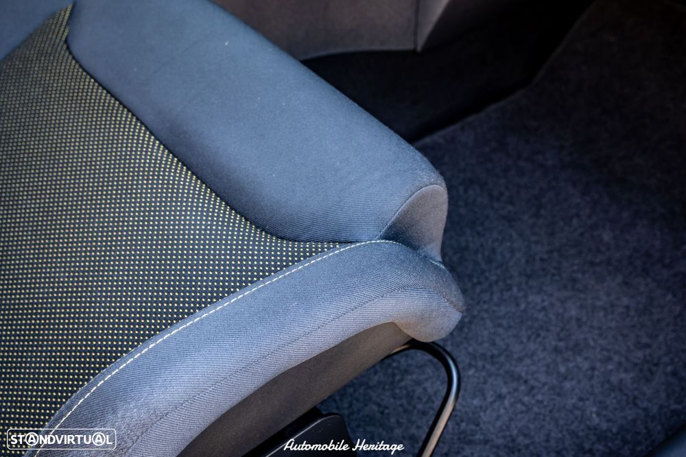 Renault Clio 2.0 16V RS - 24