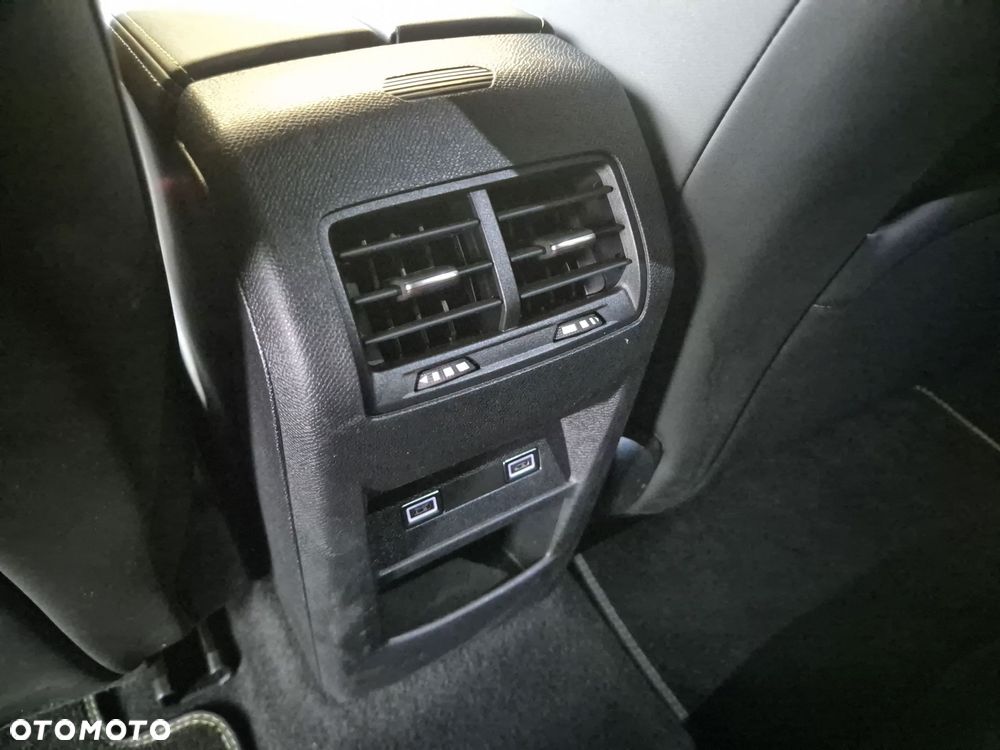Peugeot 308 1.2 PureTech GT S&S EAT8 - 25