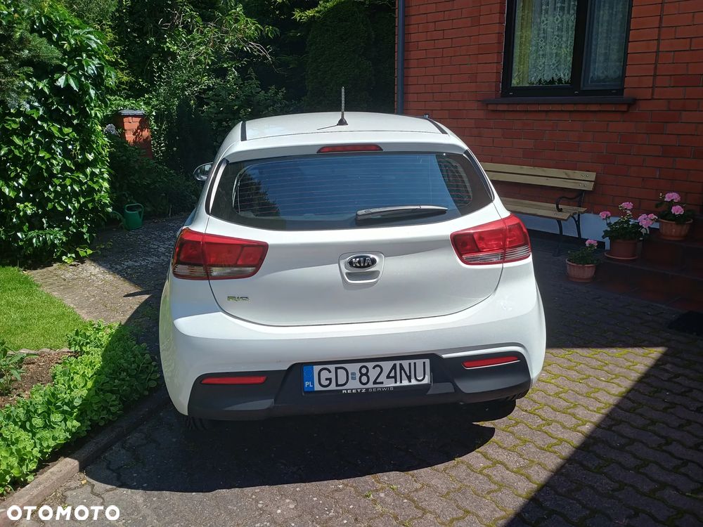 Kia Rio 1.4 M - 4