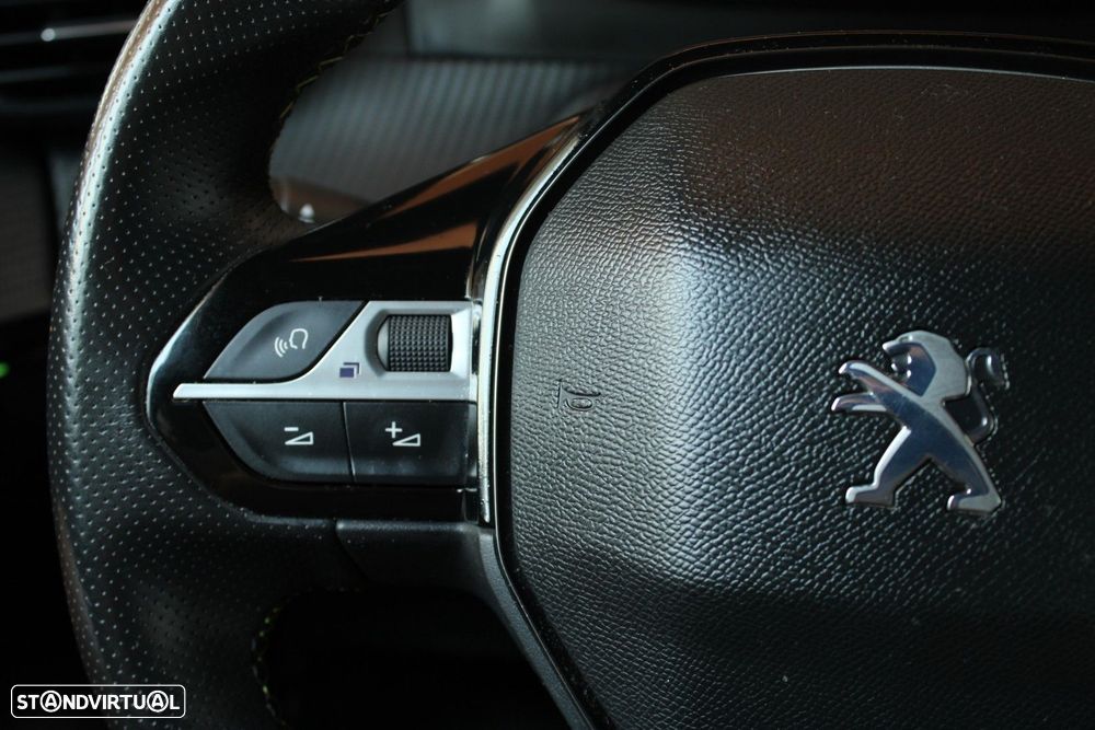 Peugeot e-208 50 kWh GT Pack - 32