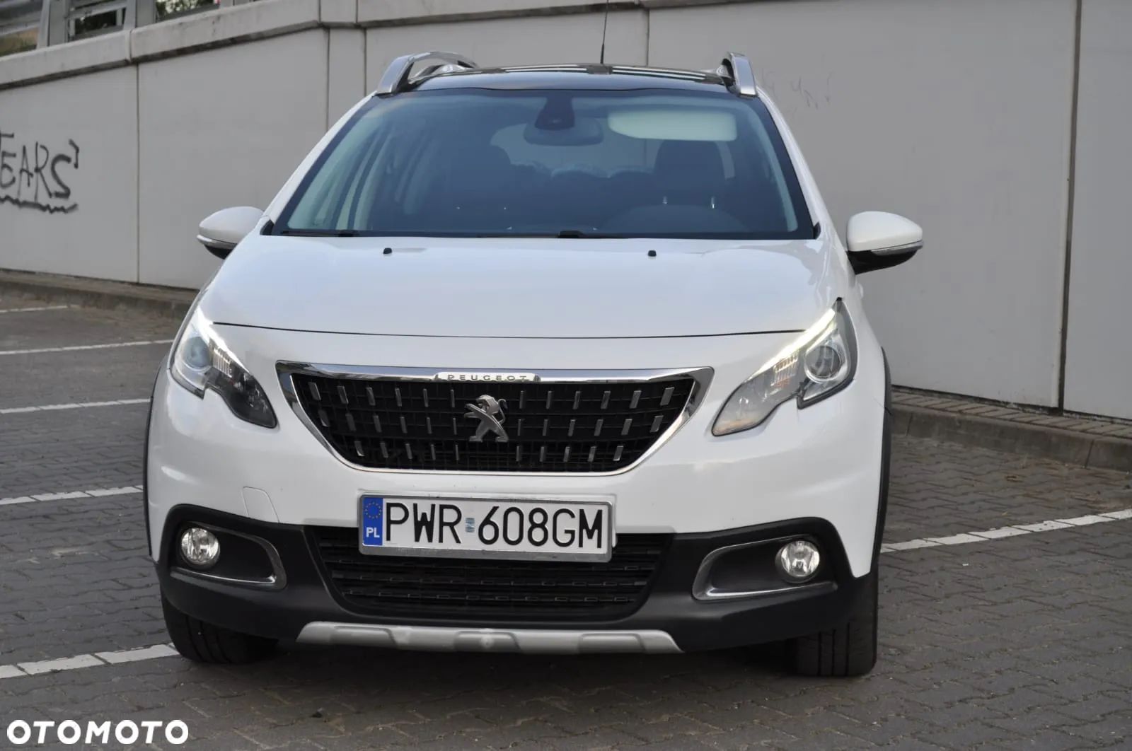 Peugeot 2008 - 1