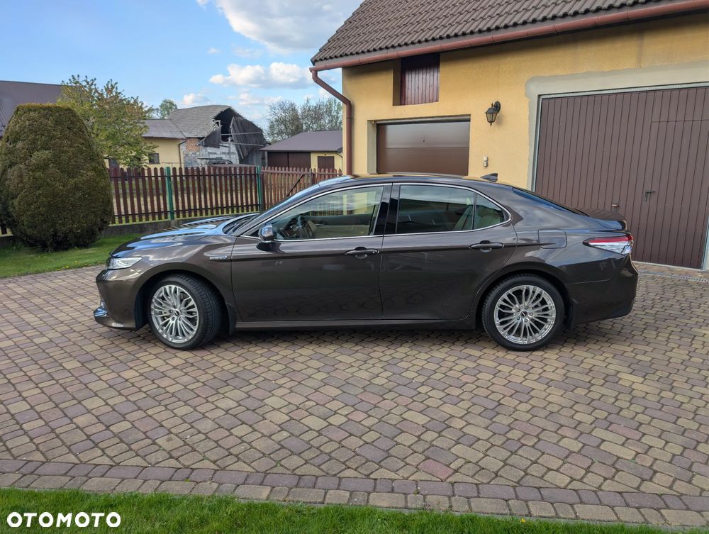 Toyota Camry 2.5 Hybrid Executive CVT - 12