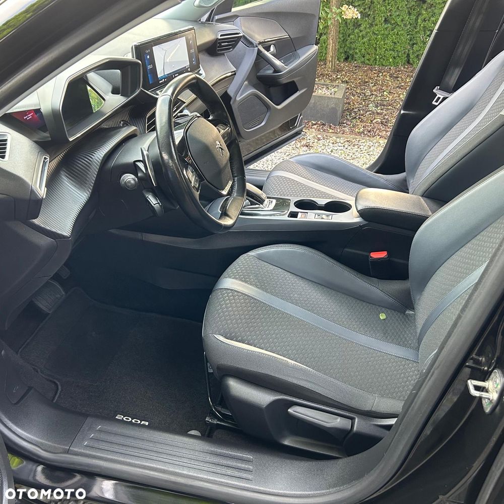 Peugeot 2008 1.5 BlueHDi Allure Pack S&S EAT8 - 17
