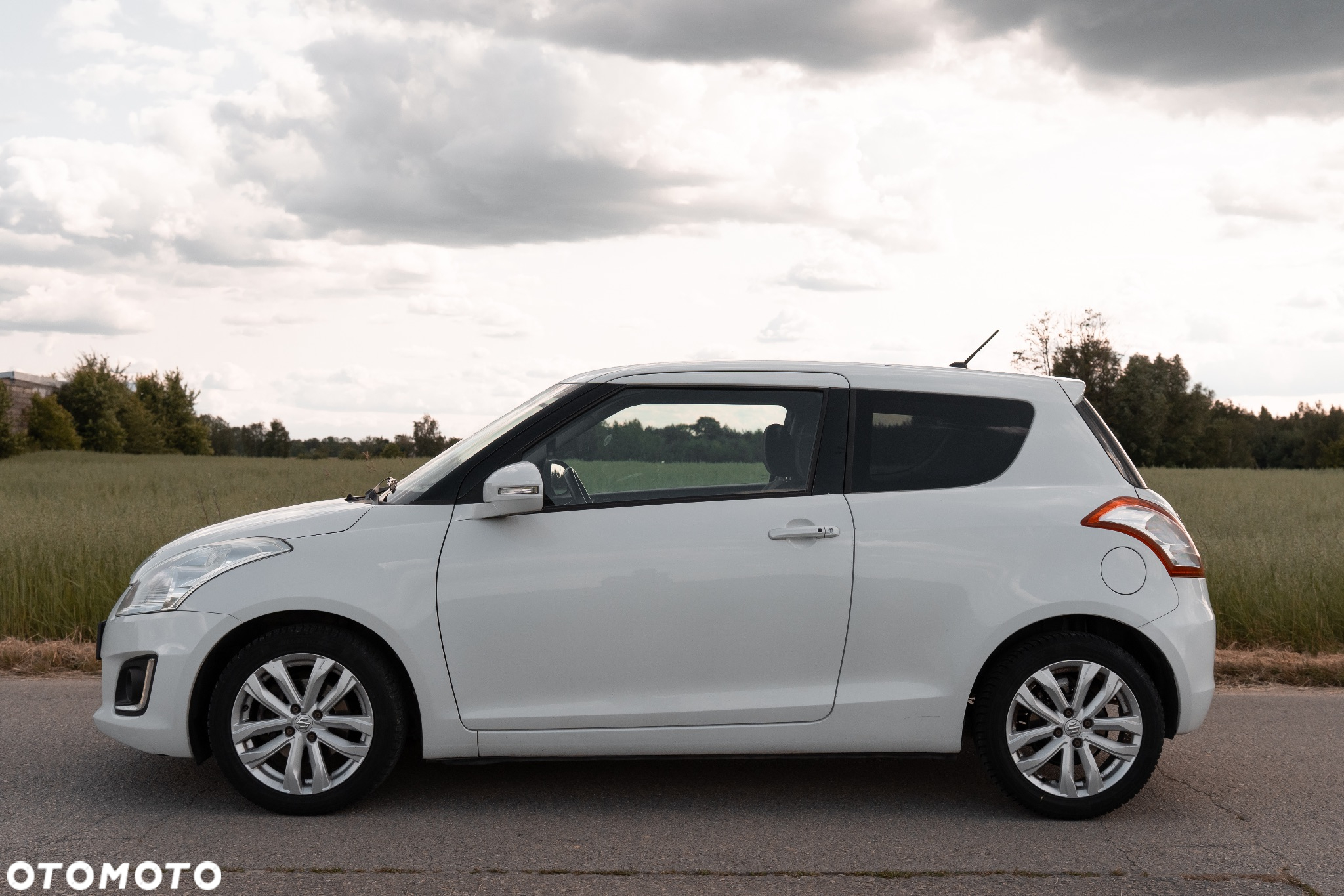 Suzuki Swift - 2