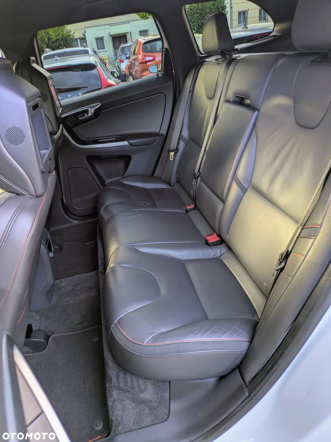 Volvo XC 60 D4 Drive-E Ocean Race - 23