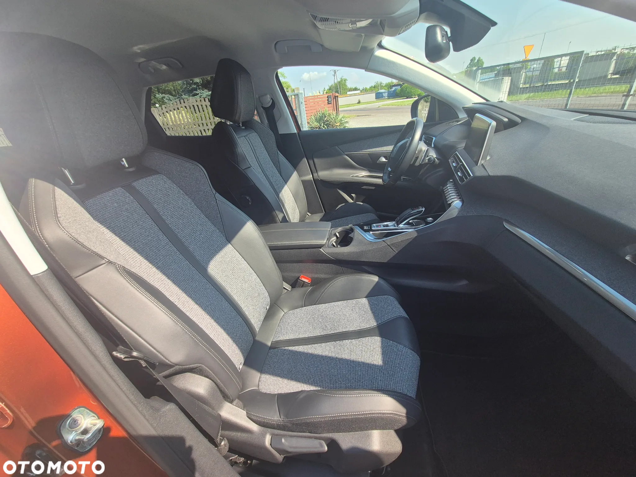 Peugeot 3008 1.2 PureTech Allure S&S EAT6 - 6
