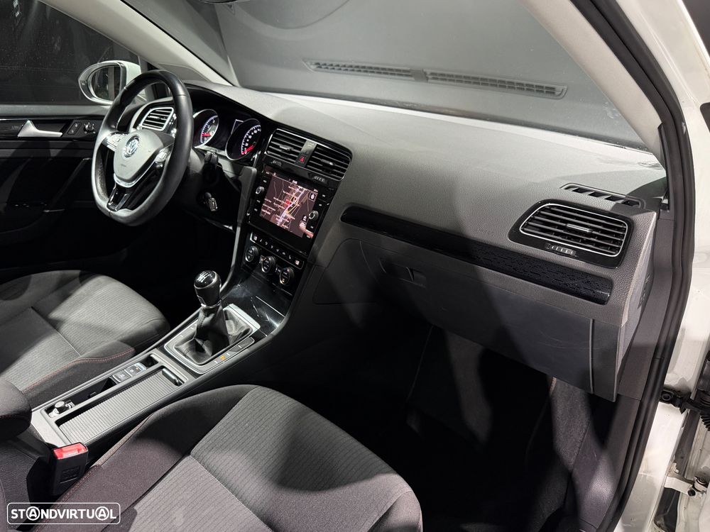 VW Golf 1.4 TSI Sound - 41