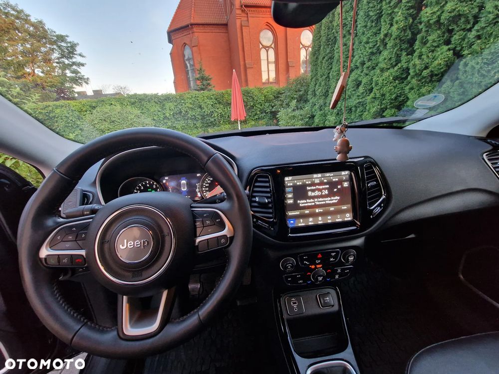 Jeep Compass - 12
