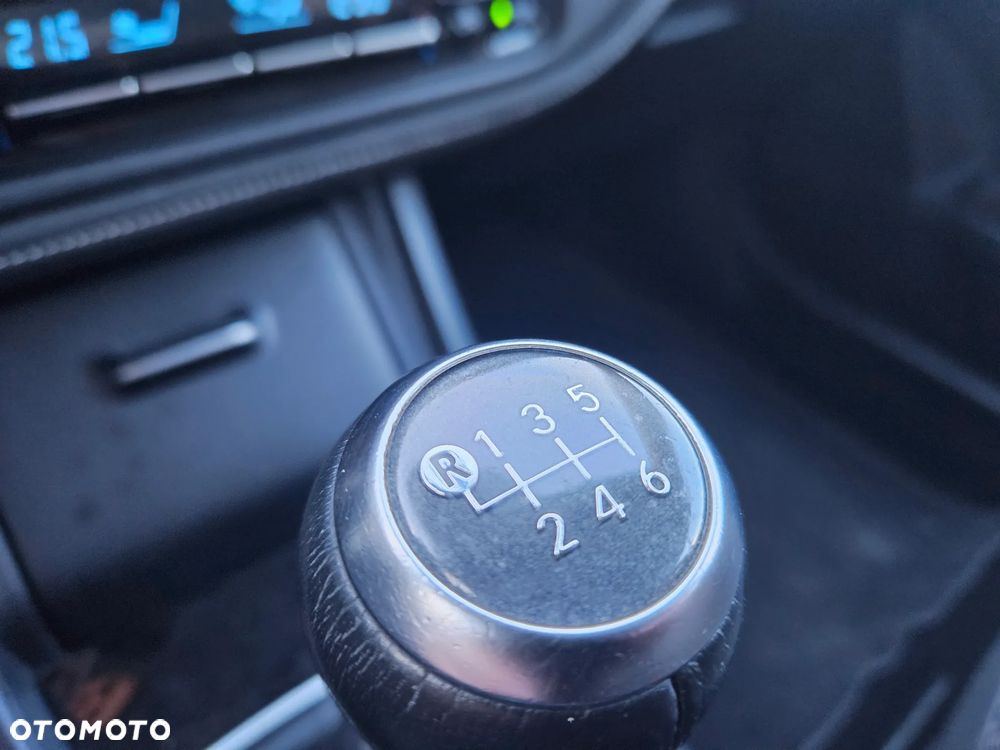 Toyota Corolla 1.6 Premium - 26