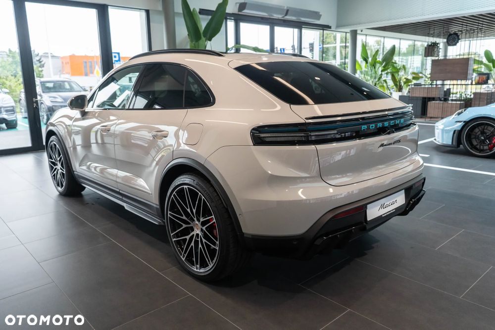 Porsche Macan - 5