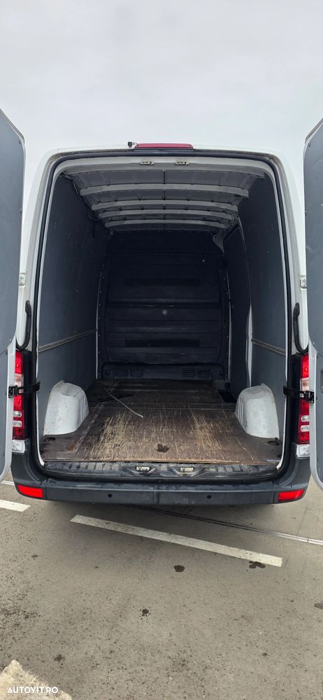 Mercedes-Benz Sprinter - 7