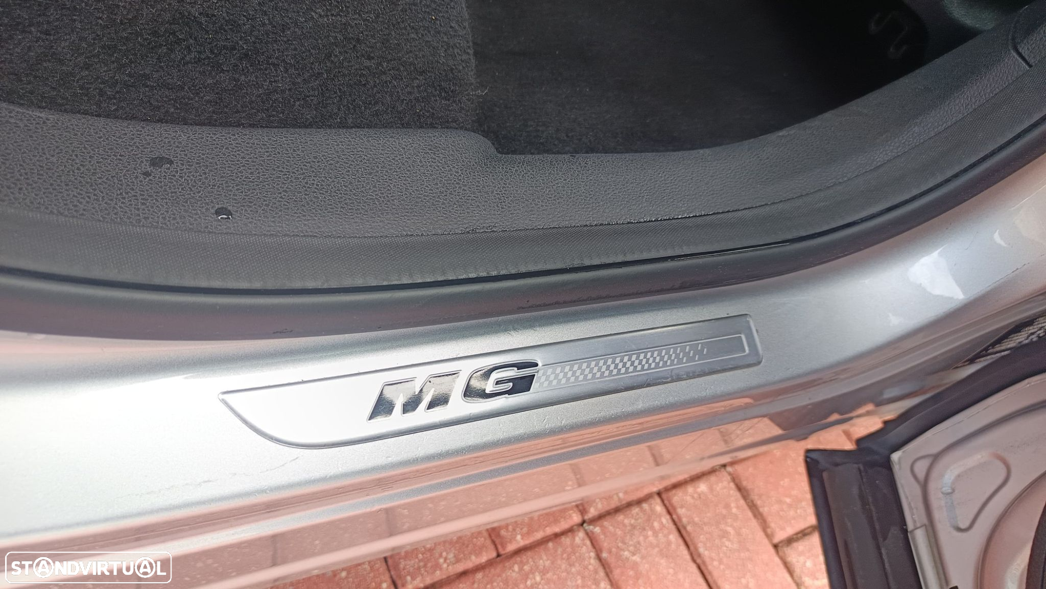 MG EHS 1.5 T-GDI Plug-in Hybrid Comfort - 16