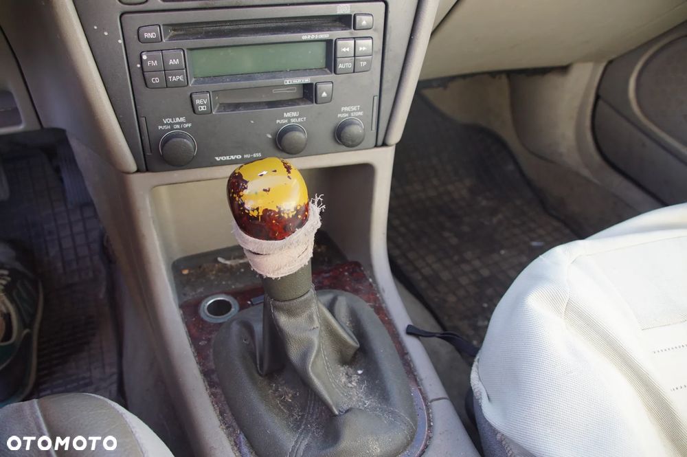 Auto na części - Volvo V40 I Lift 1.9 Di 115 KM D4192T3 M56 2003R Silnik Skrzynia Drzwi Szyba Maska Klapa Zderzak Lusterko Deska Kokpit Sensor Moduł Licznik Kierownica - 12