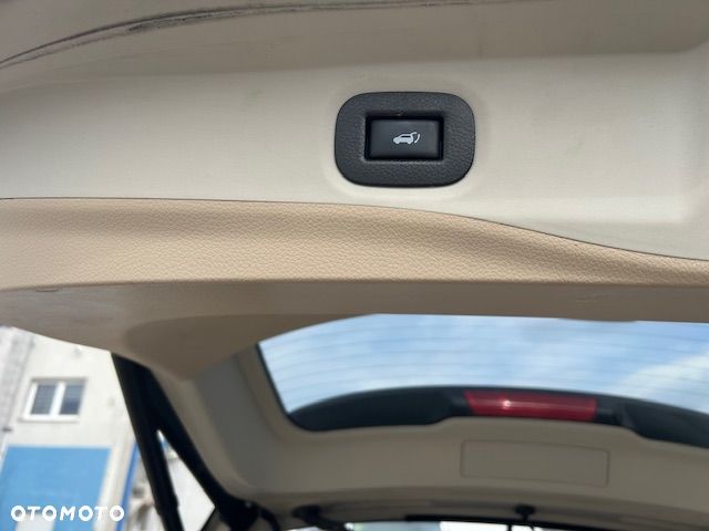 Nissan X-Trail 2.0 dCi Tekna 4WD Xtronic - 12