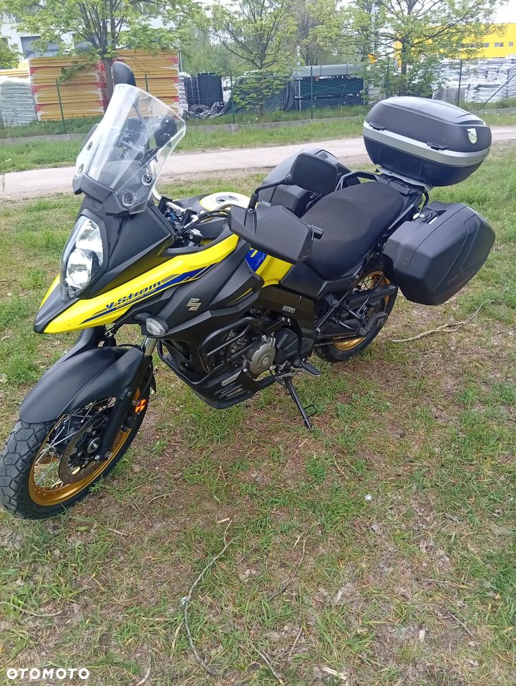 Suzuki V-STROM - 1