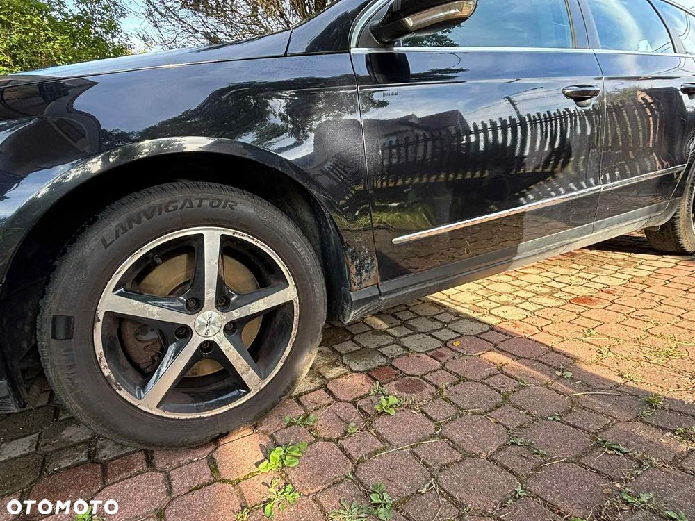 Volkswagen Passat 2.0 TDI Comfortline - 8