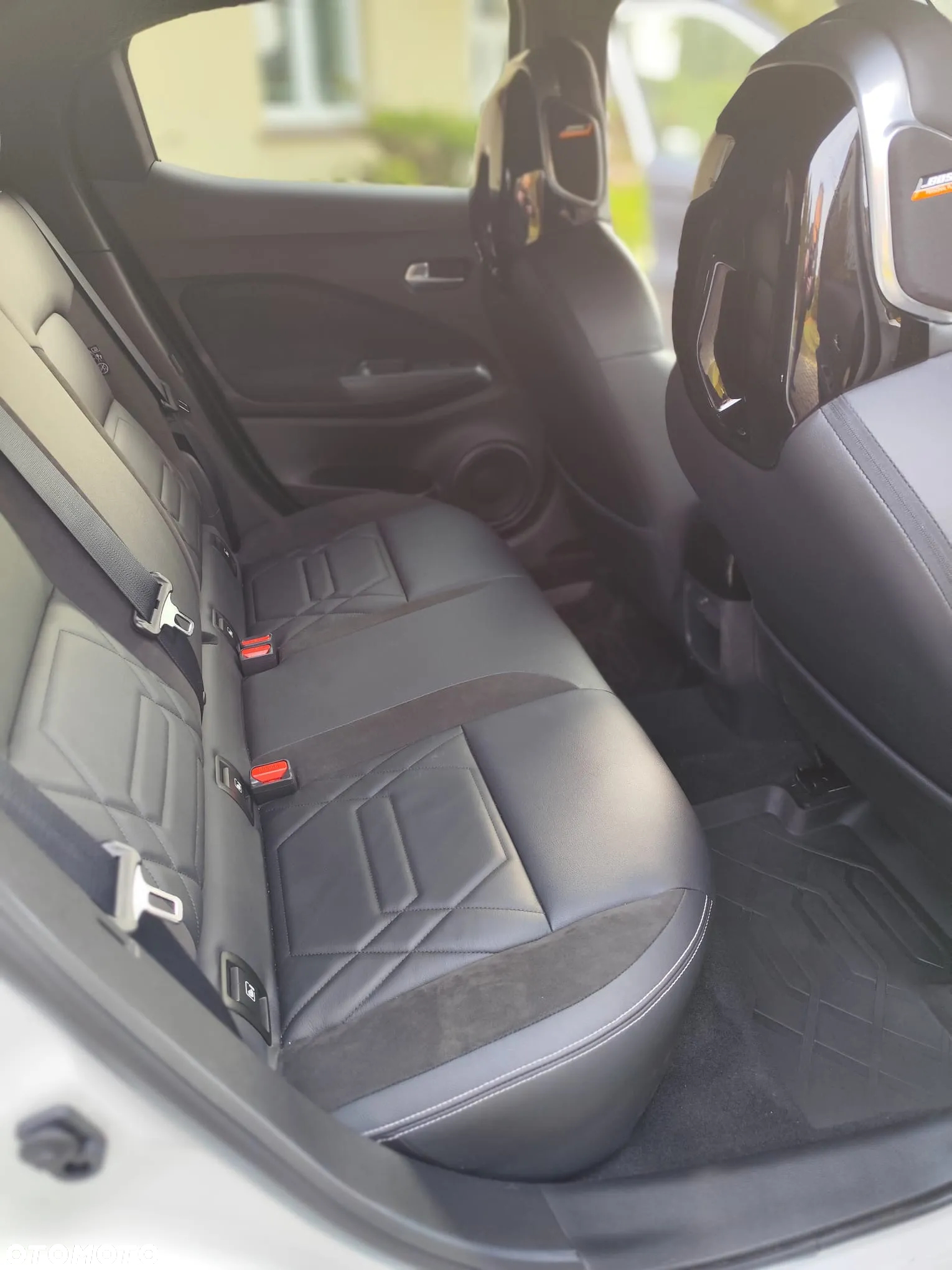 Nissan Juke 1.0 DIG-T N-Design DCT - 12